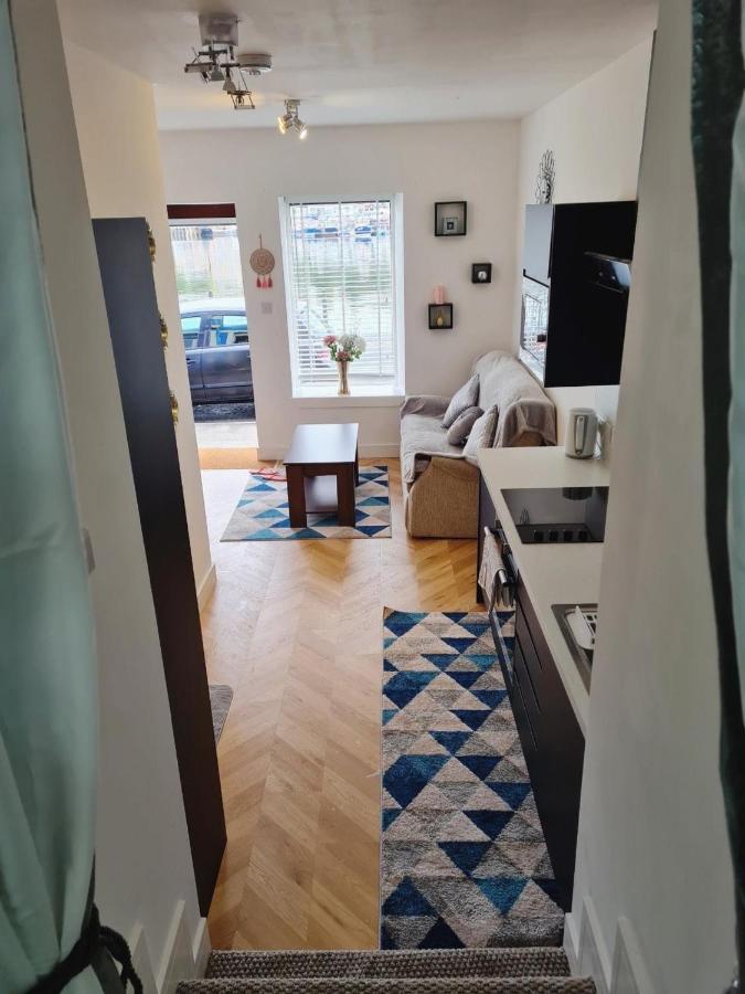 Penlea 1-Bed Flat With Harbour View In Tarbert Apartment Tarbert  Exterior photo