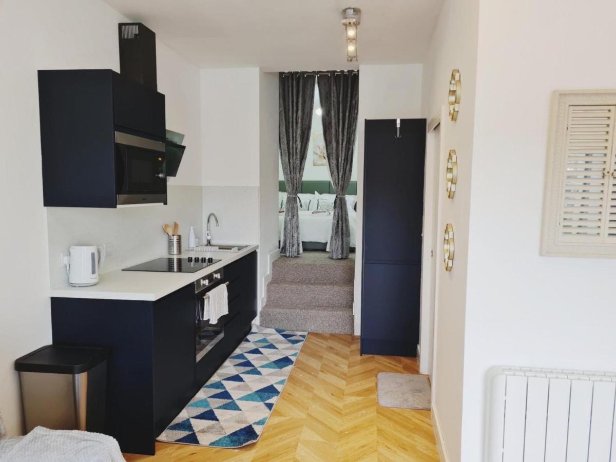 Penlea 1-Bed Flat With Harbour View In Tarbert Apartment Tarbert  Exterior photo